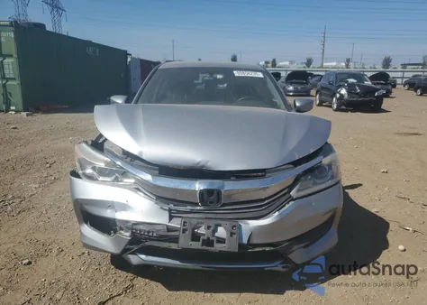 2016 Honda Accord Lx z USA, uszkodzony, nr VIN 1HGCR2F34GA069795